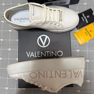 Sneakers 8/8,5 size Valentino